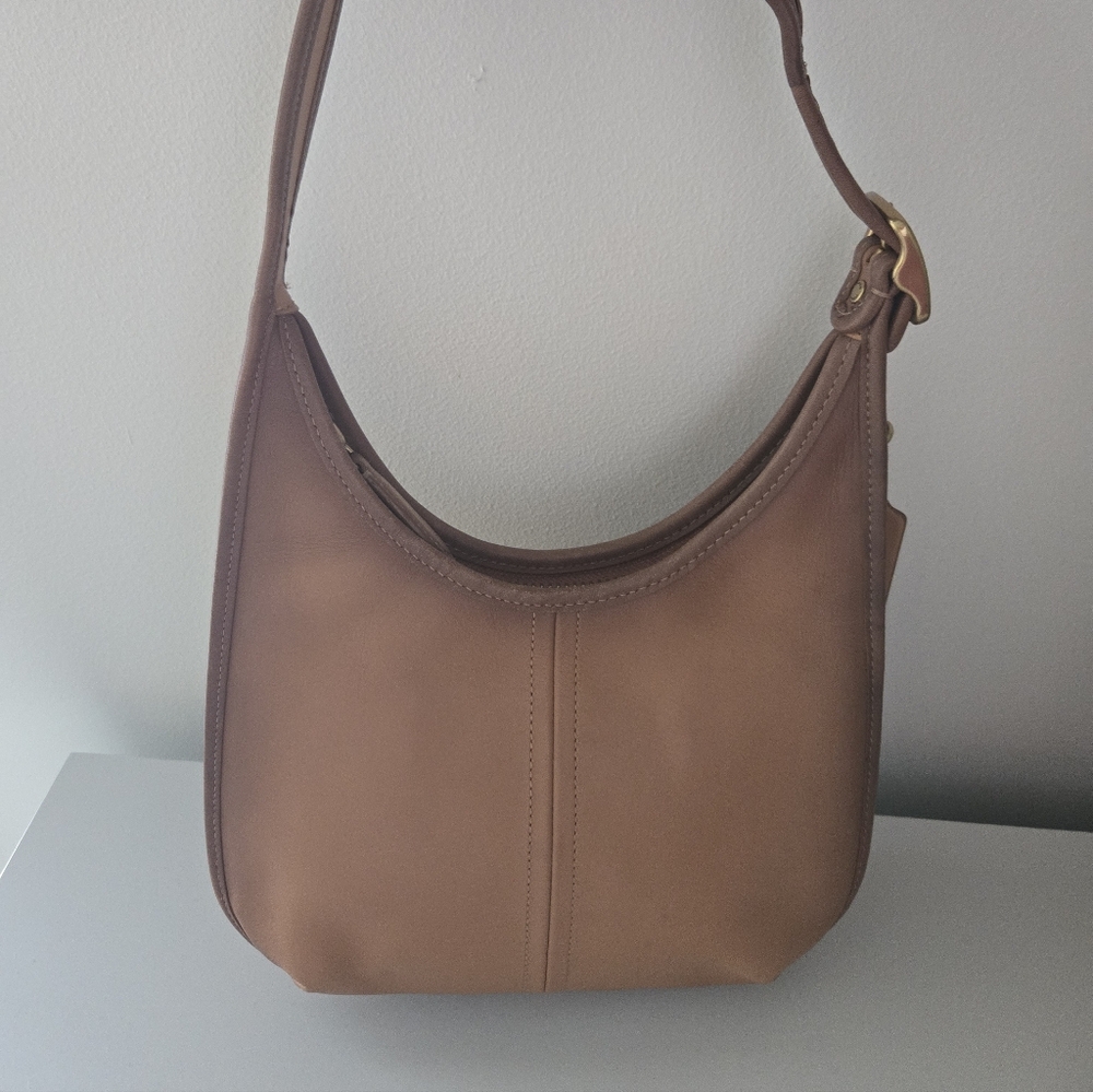 Coach ERGO Leather Bag - Picture 12 of 16